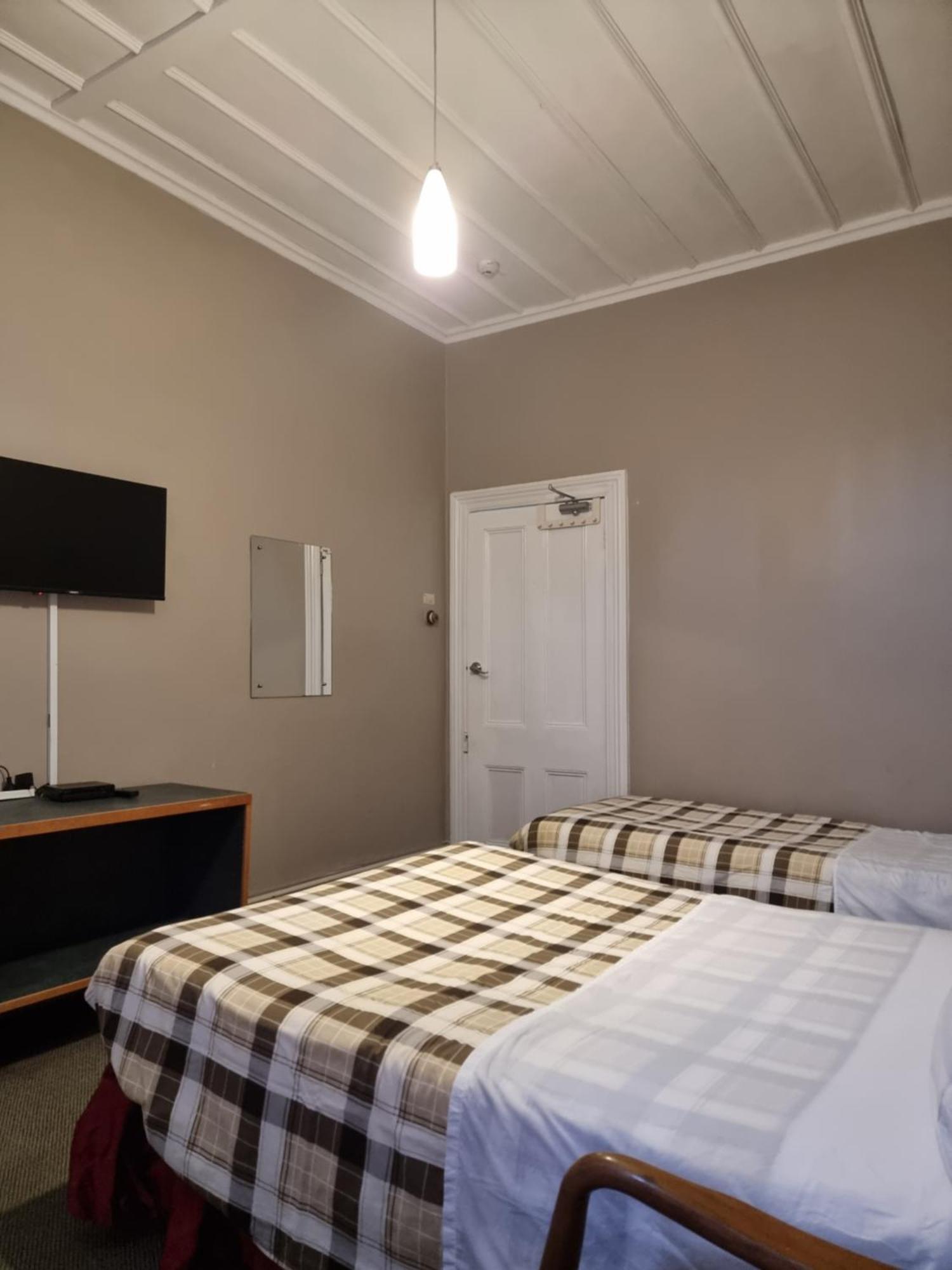 Golden Cross Hotel Waihi Extérieur photo