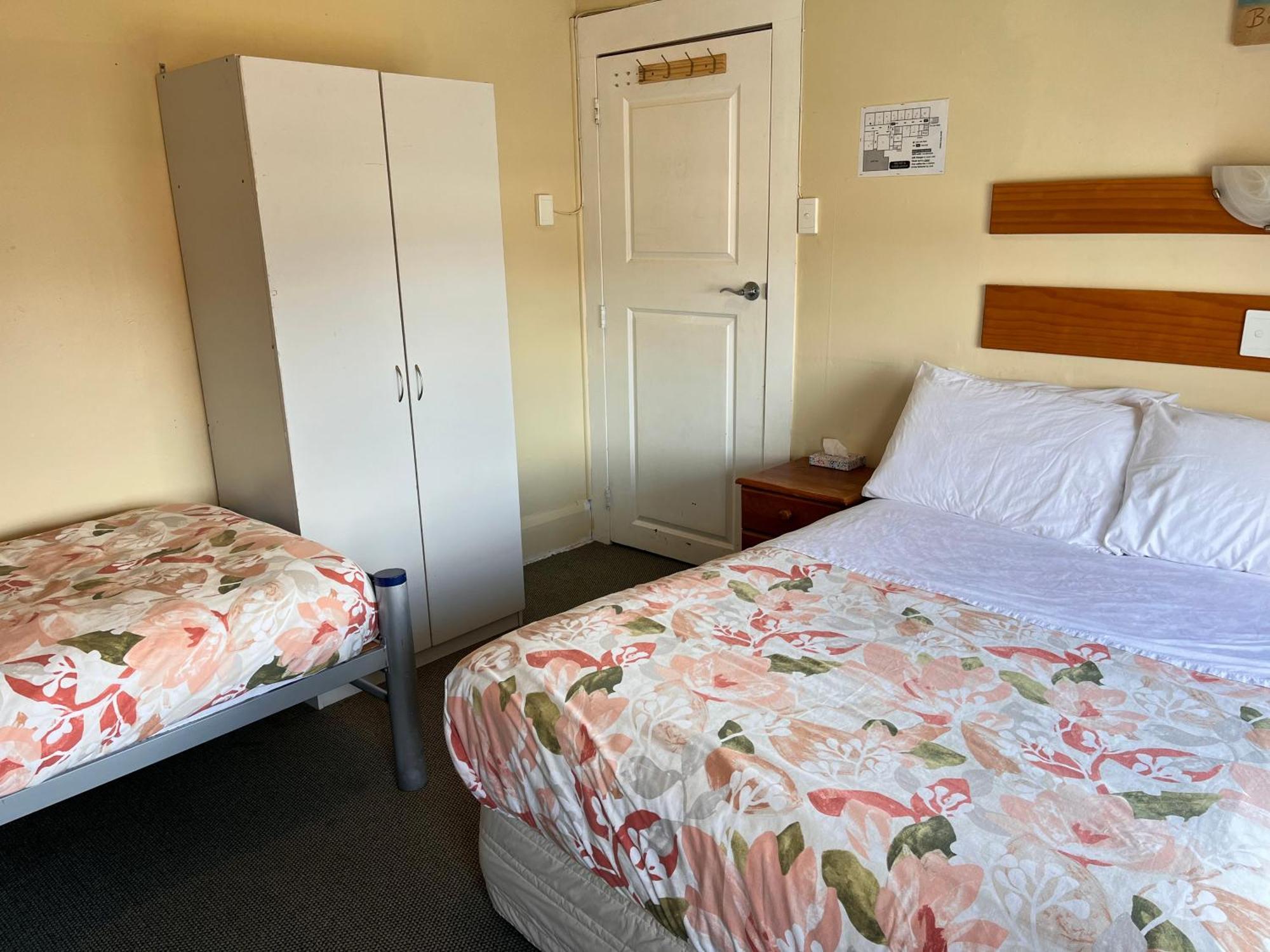 Golden Cross Hotel Waihi Extérieur photo